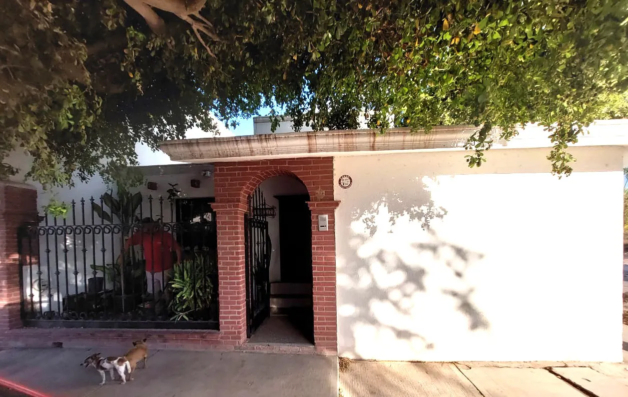 CASA EN VENTA FRACC MONTFERRANT