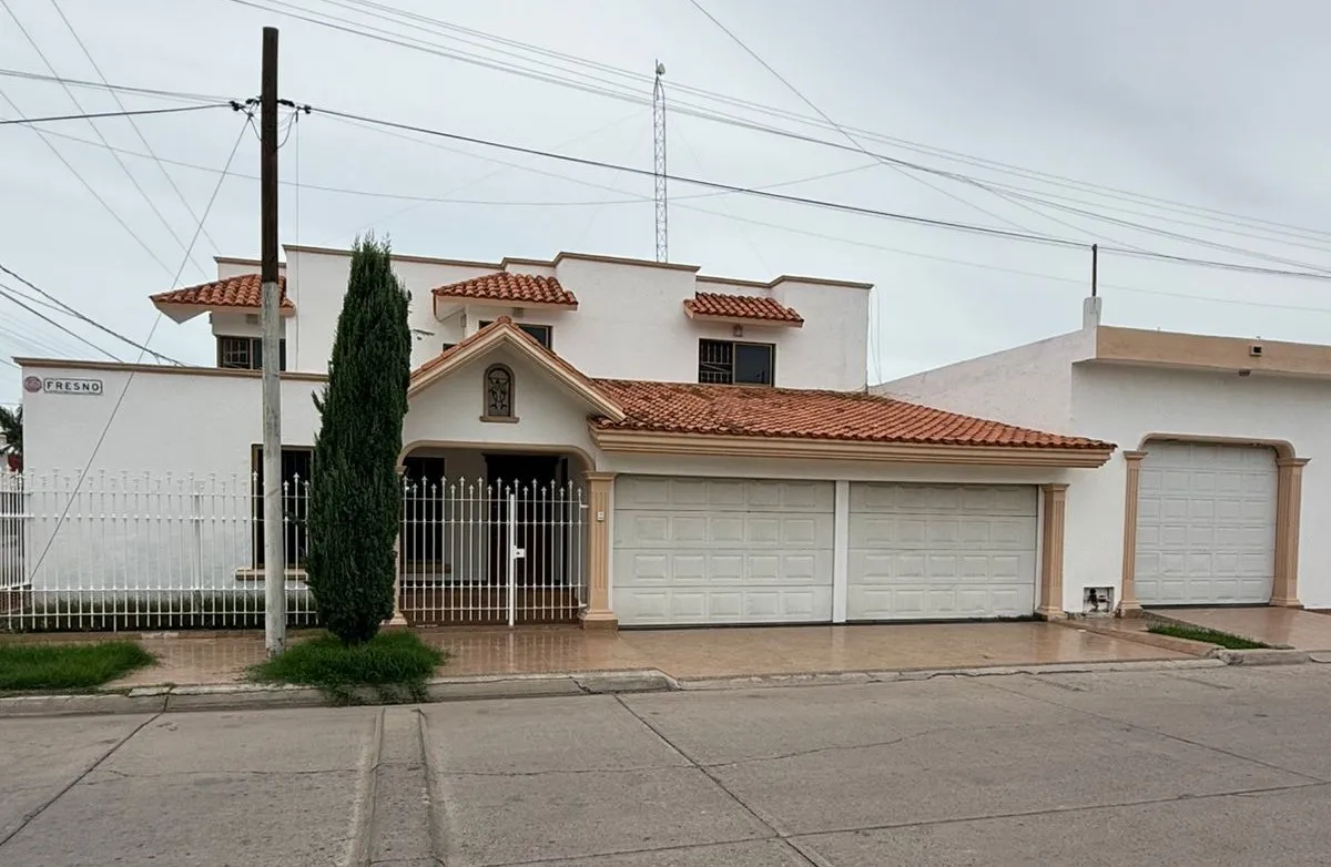 CASA EN RENTA FRACC CUAHUTEMOC